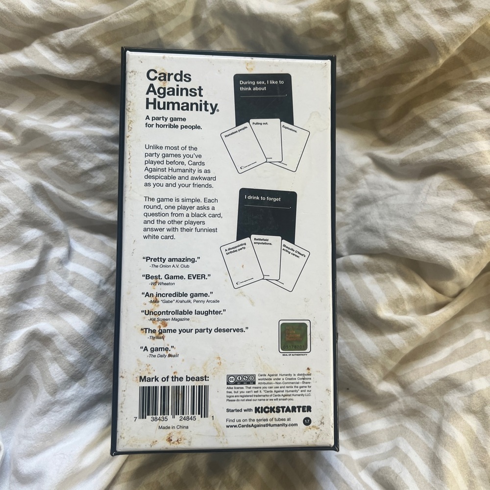 Cards Against Humanity - Picture 2 of 3